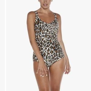 Maxine Of Hollywood Women's Jungle Cat Shirred Girl Front Leg One Piece Swimsuit